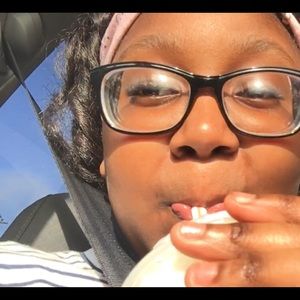 Meet your Posher, Amyrie